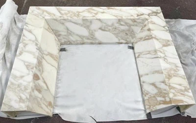Calacatta Altın Mermer Şömine Çevresi
